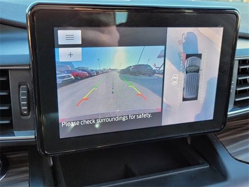 Used 2020 Ford Explorer Limited image 22