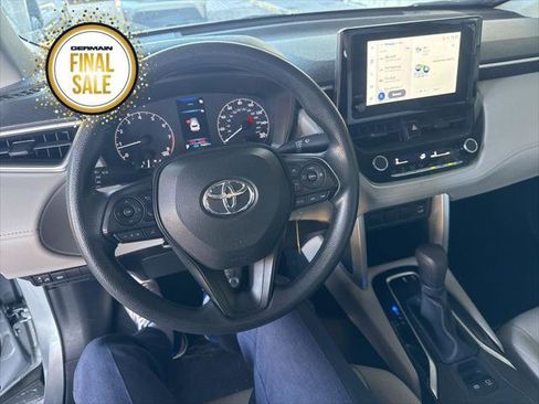 Certified 2023 Toyota Corolla Cross L image 11