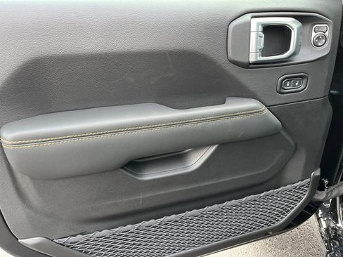 New 2026 Jeep Gladiator Sahara image 27