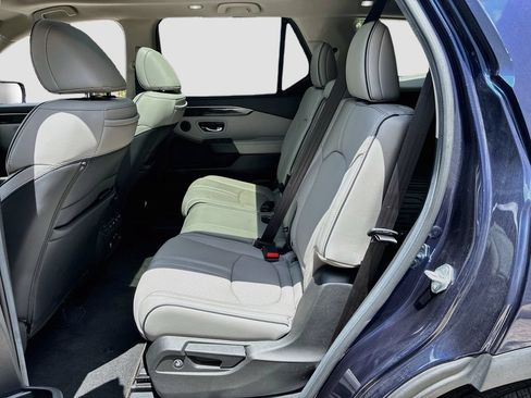 Used 2025 Honda Pilot Elite image 26