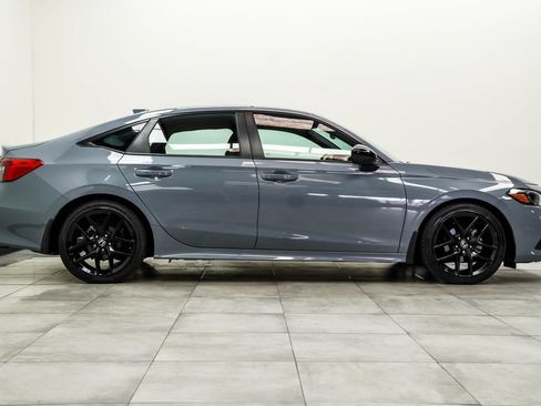Used 2024 Honda Civic Sport image 10