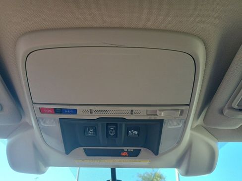 Used 2019 Subaru Forester Premium image 33