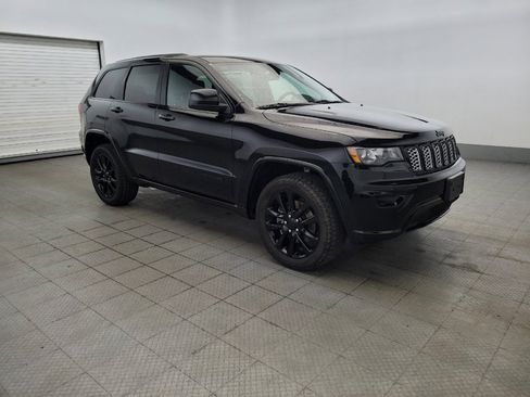 Used 2022 Jeep Grand Cherokee Laredo X AWD/4WD image 11