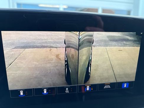 New 2026 Buick Encore GX Avenir w/ Avenir Technology Package image 33