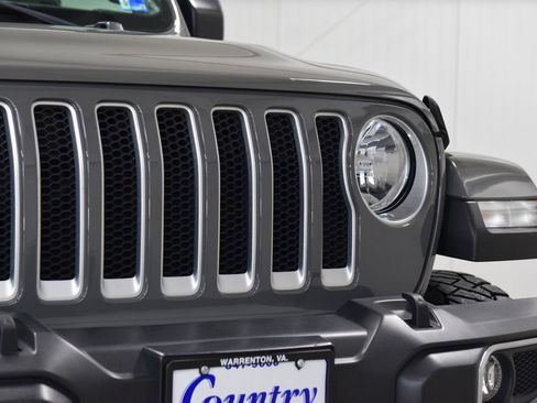 Used 2021 Jeep Wrangler Unlimited Sahara w/ Safety Group AWD/4WD image 11