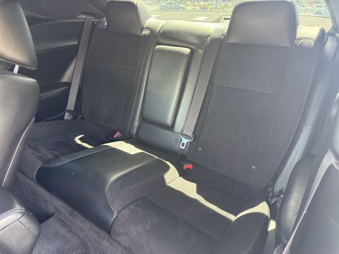 Used 2018 Dodge Challenger R/T Scat Pack RWD image 22