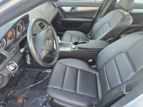 Used 2011 Mercedes-Benz C 300 4MATIC Sedan image 8