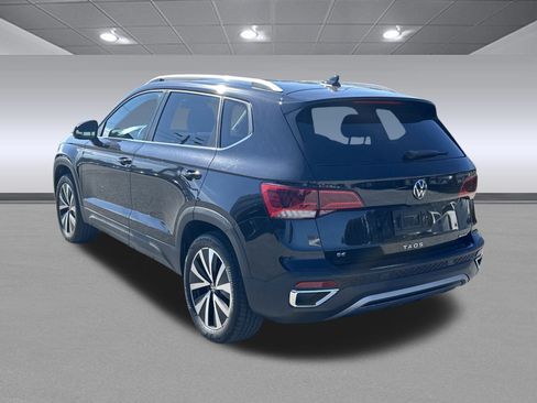 Used 2022 Volkswagen Taos SE image 5