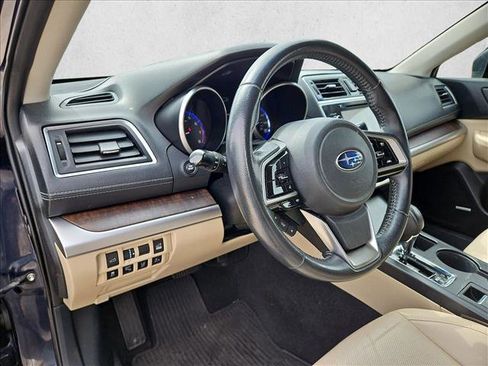 Used 2018 Subaru Outback 3.6R Limited AWD/4WD image 10