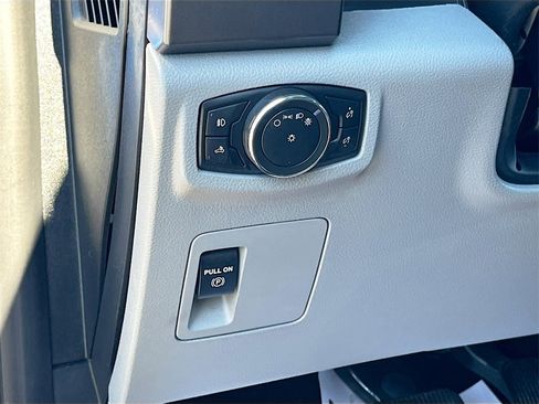 Used 2018 Ford F150 XLT w/ XTR Package image 10