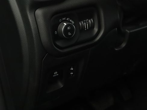 Used 2023 RAM 1500 Laramie AWD/4WD image 8