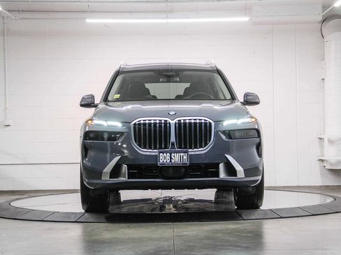 Used 2026 BMW X7 xDrive40i AWD/4WD image 2