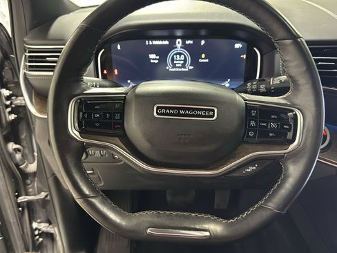 Used 2022 Jeep Grand Wagoneer Series I w/ Flexible Seating Group AWD/4WD image 25