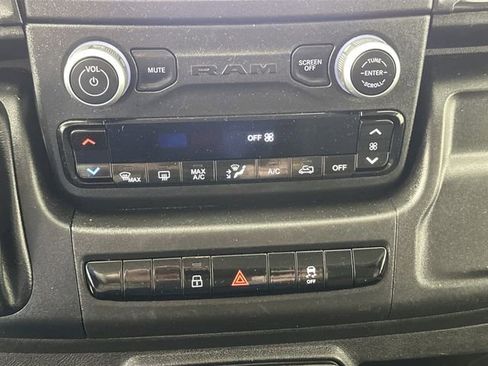 Used 2025 RAM ProMaster 2500 w/ Convenience Group FWD image 13