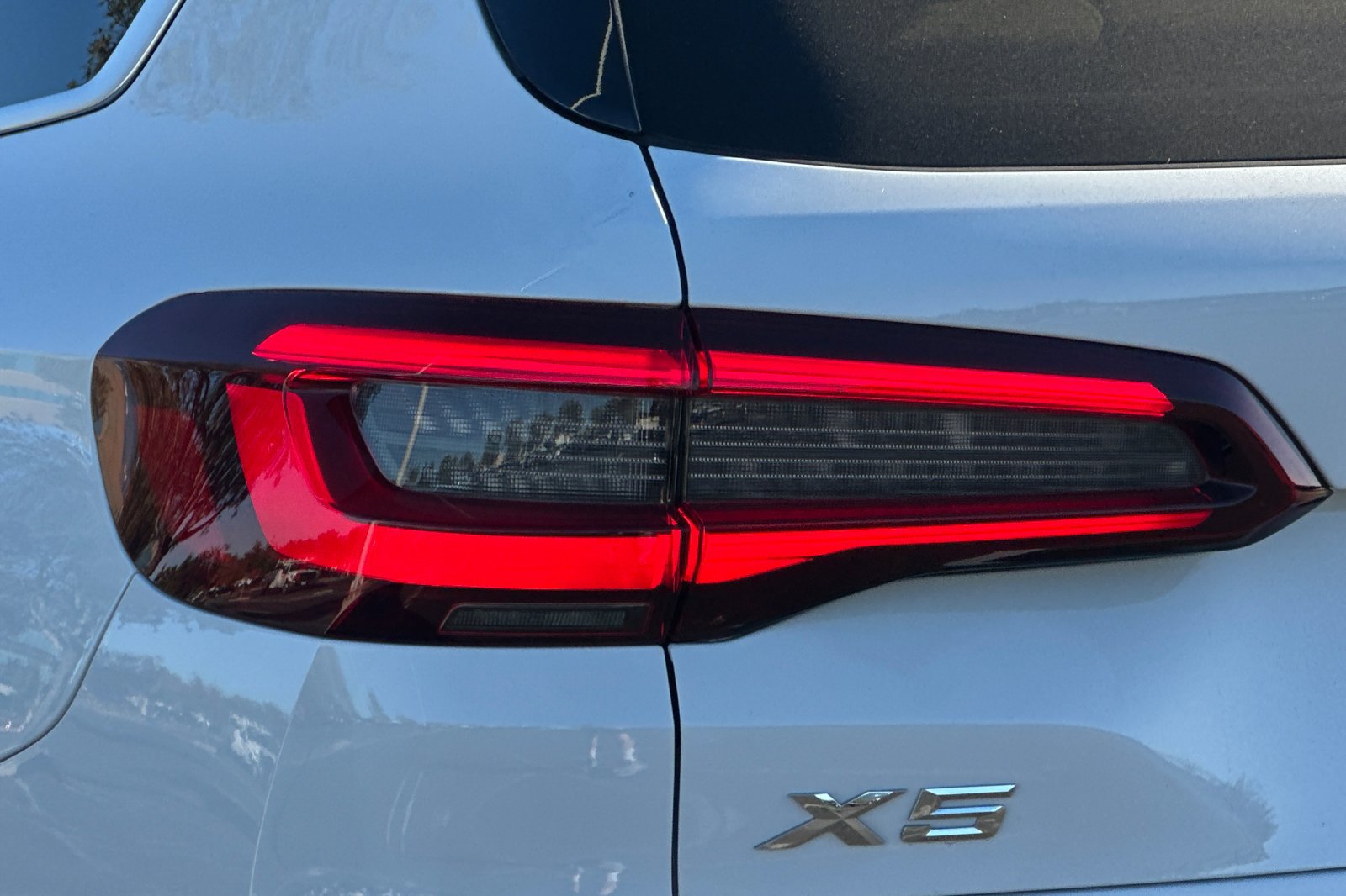 Used 2023 BMW X5 xDrive40i w/ Premium Package AWD/4WD image 48