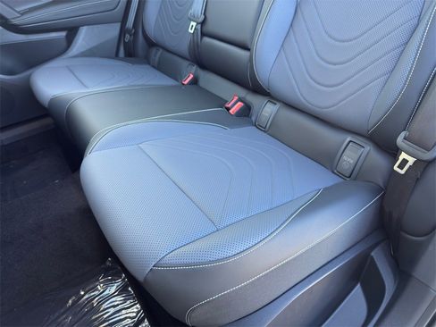 New 2026 Volkswagen Tiguan SE R-Line image 27