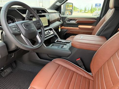 New 2026 GMC Sierra 2500 Denali Ultimate AWD/4WD image 18