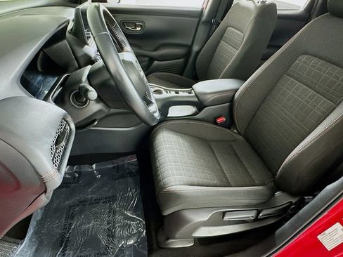 Used 2025 Honda HR-V Sport image 9