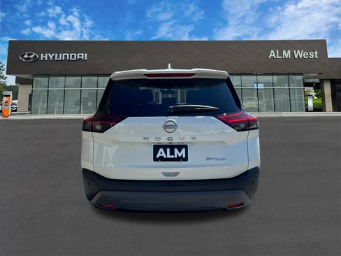 Used 2023 Nissan Rogue SV AWD/4WD image 6