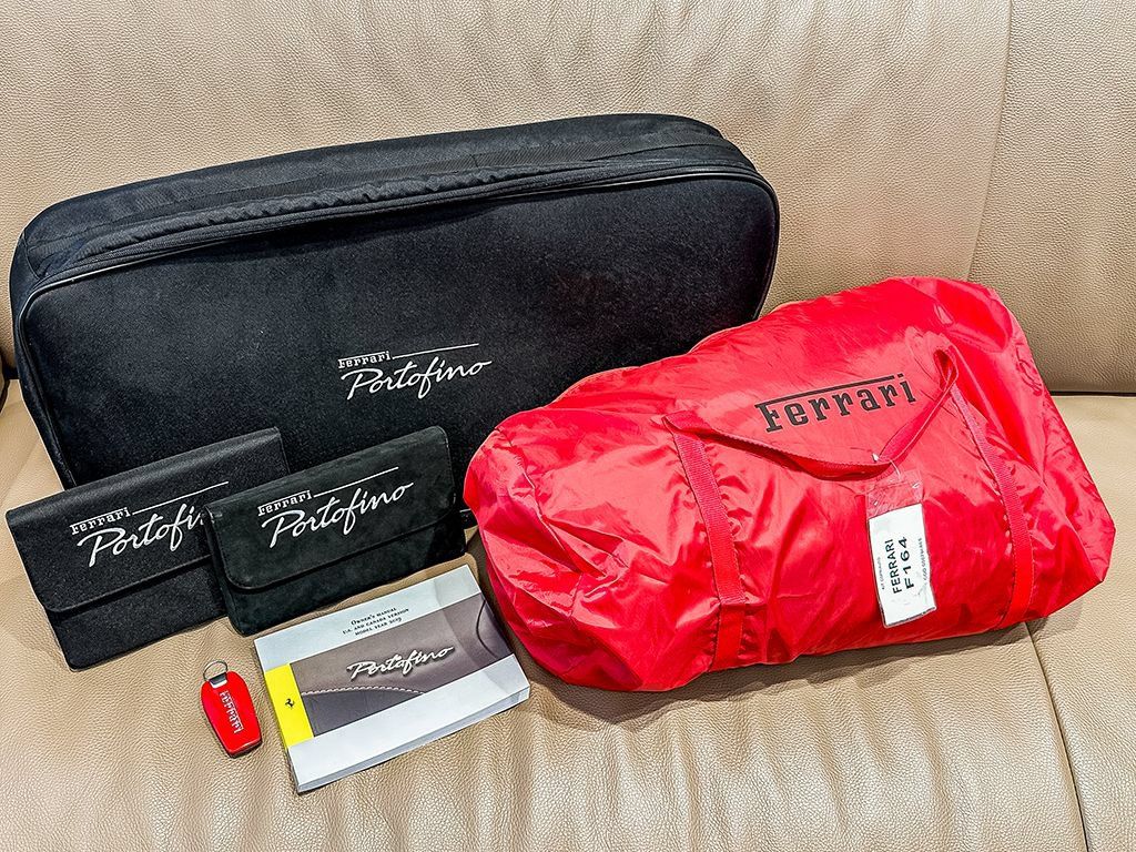 Certified 2019 Ferrari Portofino RWD image 38