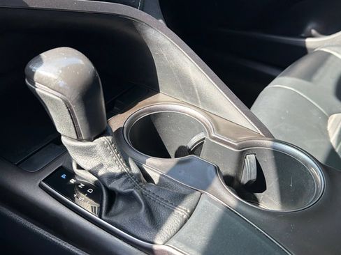 Used 2021 Toyota Camry SE FWD image 24