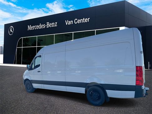 New 2025 Mercedes-Benz Sprinter 2500 image 5