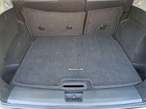 Certified 2023 Nissan Rogue SV image 13