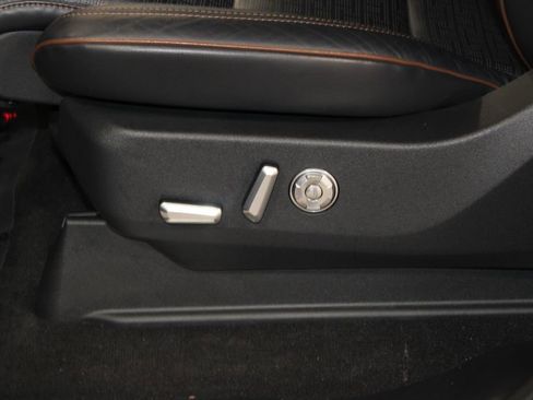 Used 2025 Lincoln Navigator Black Label AWD/4WD image 23