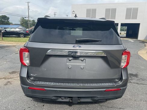 Used 2021 Ford Explorer XLT w/ Class III Trailer Tow Package RWD image 4