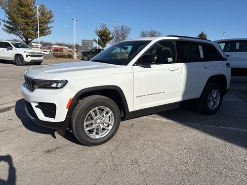 New 2026 Jeep Grand Cherokee Laredo X AWD/4WD image 14