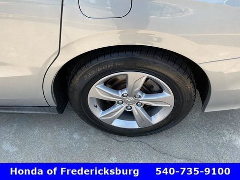 Used 2018 Honda Odyssey EX-L image 10