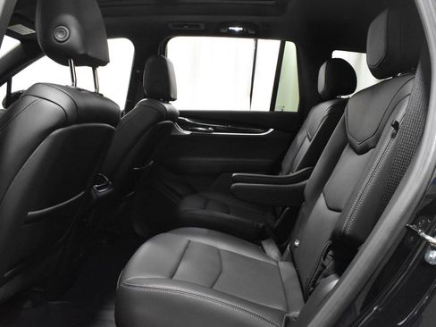 Certified 2024 Cadillac XT6 Premium Luxury FWD image 4