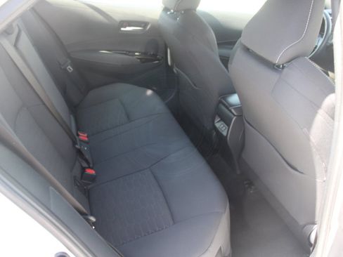 Certified 2025 Toyota Corolla SE FWD image 17