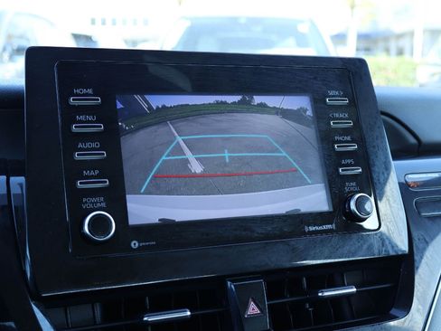 Used 2022 Toyota Camry SE image 29