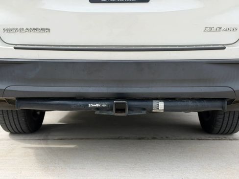 Used 2016 Toyota Highlander XLE AWD/4WD image 34