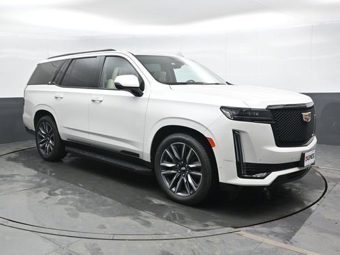 Used 2023 Cadillac Escalade Sport Platinum image 6
