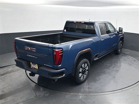 New 2026 GMC Sierra 3500 Denali w/ Denali Reserve Package image 17