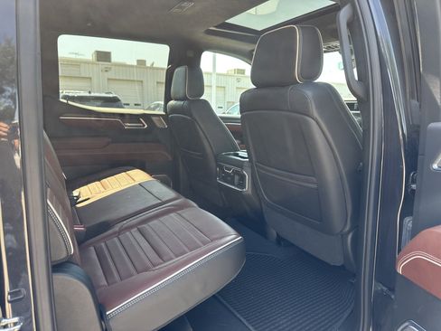 Used 2023 GMC Sierra 1500 Denali Ultimate AWD/4WD image 13