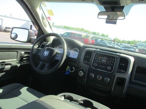 Used 2019 RAM 1500 Express w/ Express Value Package image 21