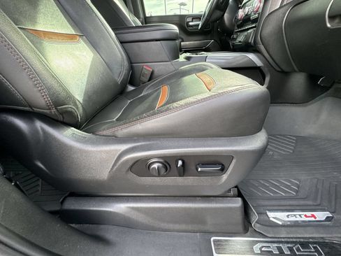 Used 2020 GMC Sierra 1500 AT4 w/ AT4 Premium Package AWD/4WD image 28