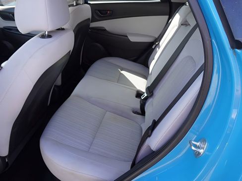 Used 2022 Hyundai Kona SEL w/ Cargo Package image 13