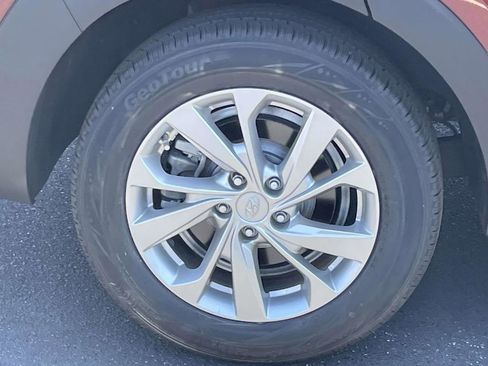 Used 2019 Hyundai Tucson Value w/ Cargo Package FWD image 12