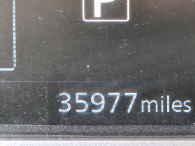 Used 2025 Nissan Versa SV FWD image 33