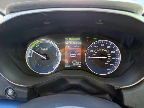 Used 2021 Subaru Crosstrek Hybrid w/ Moonroof Package w/Navigation AWD/4WD image 17