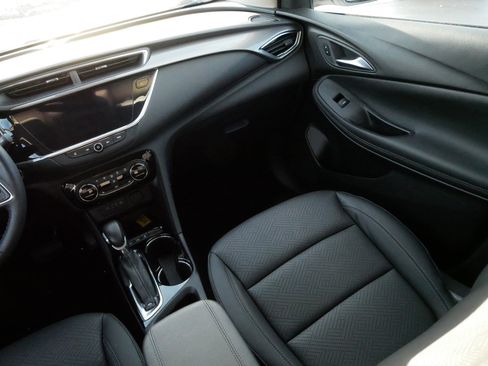 Used 2023 Buick Encore GX Essence w/ Experience Buick Package image 11