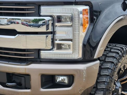 Used 2019 Ford F350 King Ranch w/ King Ranch Ultimate Package AWD/4WD image 17