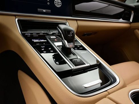 Certified 2023 Porsche Panamera 4S AWD/4WD image 11