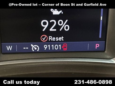 Used 2022 GMC Terrain SLT w/ LPO, Floor Liner Package image 21