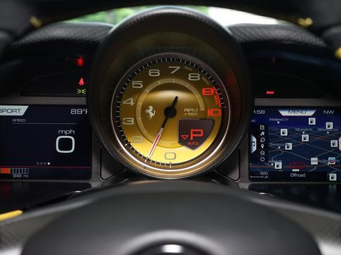 Used 2022 Ferrari 812 GTS RWD image 16