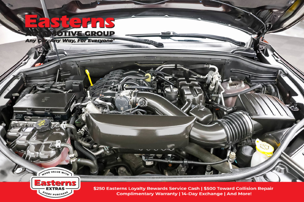 Used 2024 Dodge Durango GT RWD image 8